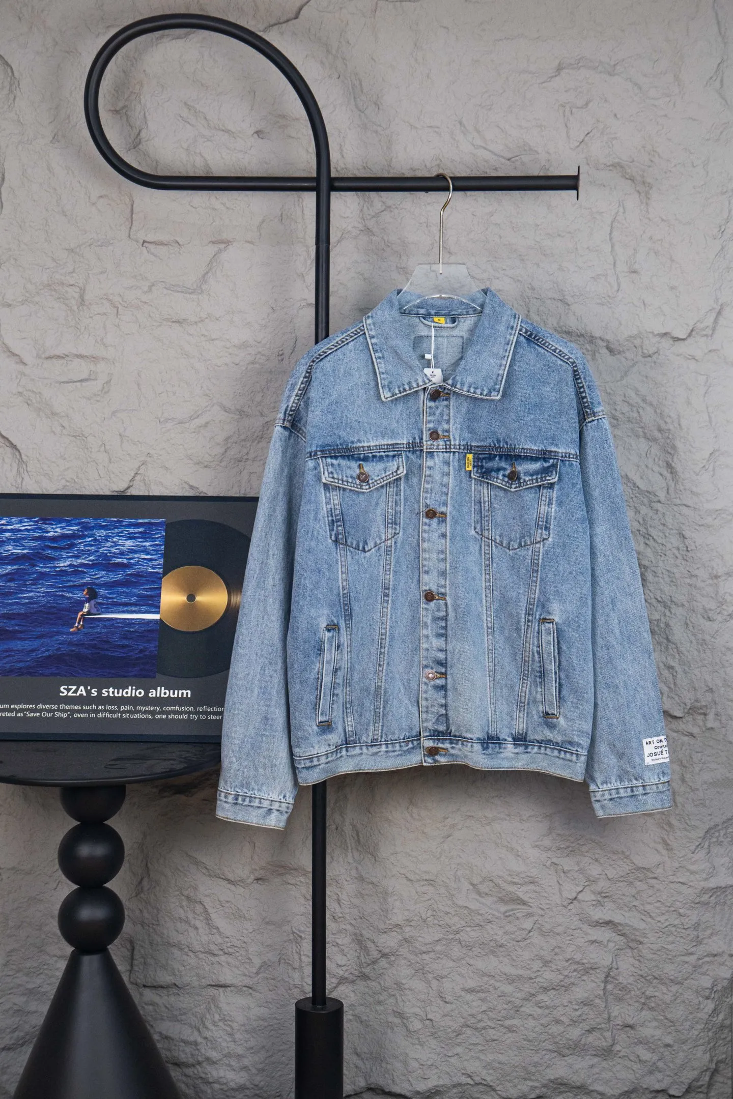 Style number: M221 P260 GALLERY DEPT. 22fw Vintage Andy Denim Jacket embroidered black logo washed distressed denim jacket denim jacket couple same style Size: S-XL